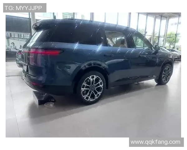 全球足球巨星豪车盘点 各国顶级球员驾驶的梦幻座驾揭秘