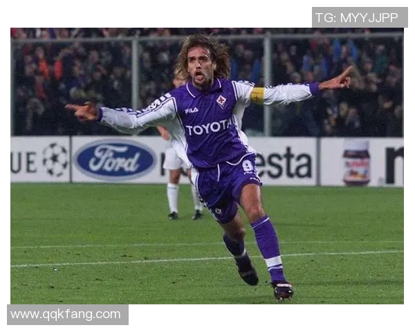 聚焦足球场上15号球星的传奇之路与赛场精彩瞬间 聚焦足球场上15号球星的传奇之路与赛场精彩瞬间