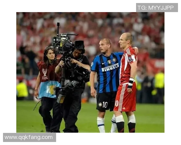 足坛巨星阿的成长历程与辉煌成就全面解读